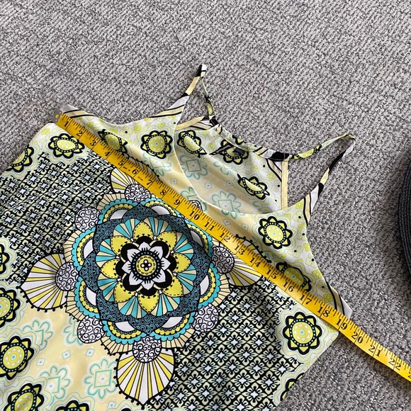 Flowy Blouse - Picture 6 of 7